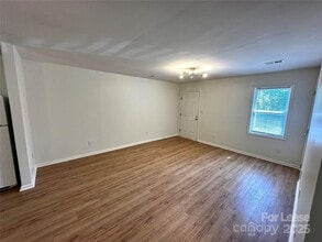 5591 Wrenn Dr in Denver, NC - Building Photo - Building Photo