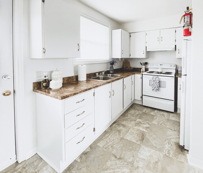 Blackshire Court in St John's, NL - Building Photo - Building Photo