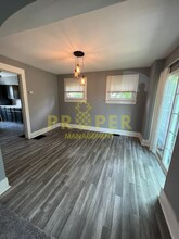 2137 Ravenwood Ave in Dayton, OH - Building Photo - Building Photo