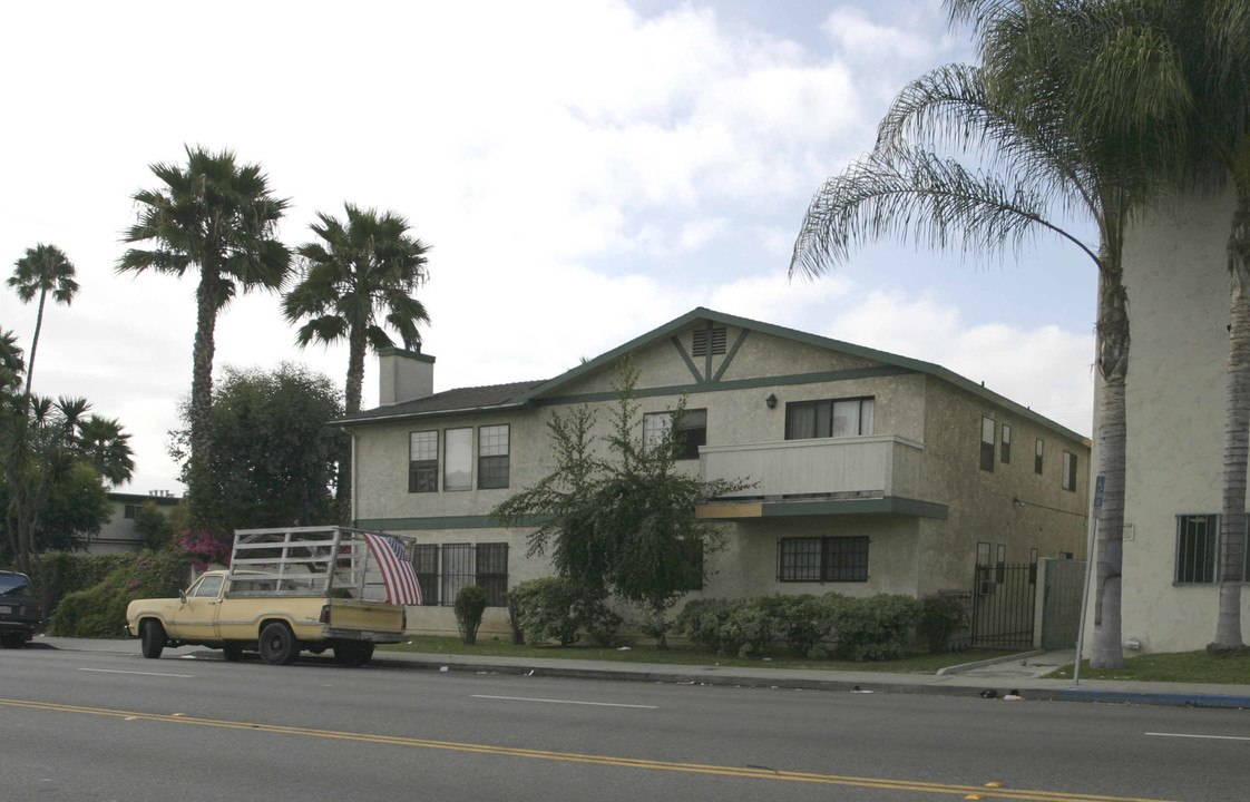 1412 E South St in Long Beach, CA - Foto de edificio