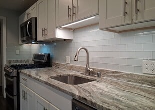 5619 1st Pl NW, Unit 4 in Washington, DC - Building Photo - Building Photo