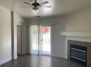1209 Monica St in Bakersfield, CA - Building Photo - Building Photo