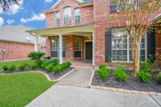 1410 Hidden Terrace Dr in Sugar Land, TX - Building Photo - Building Photo