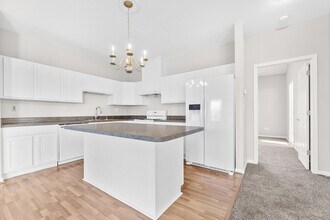 2885-2885 5th St in Trenton, MI - Building Photo - Building Photo