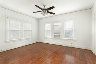 5900 Oram St, Unit 5 in Dallas, TX - Building Photo - Building Photo