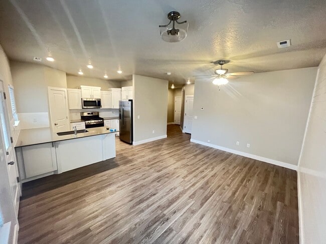 3074 175 E St in Cedar City, UT - Building Photo - Building Photo