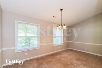 824 Riverstone Ln in Woodstock, GA - Building Photo - Building Photo