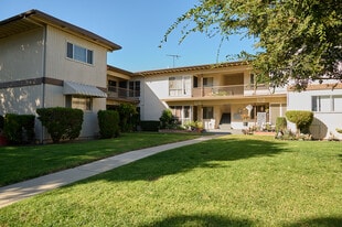 5707 Clemson St, Unit 5707 in Los Angeles, CA - Building Photo