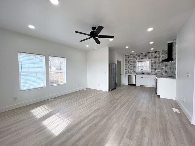 2439 Adams Ave in Knoxville, TN - Building Photo - Building Photo