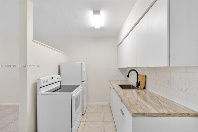 property at 1715 N 16th Ave