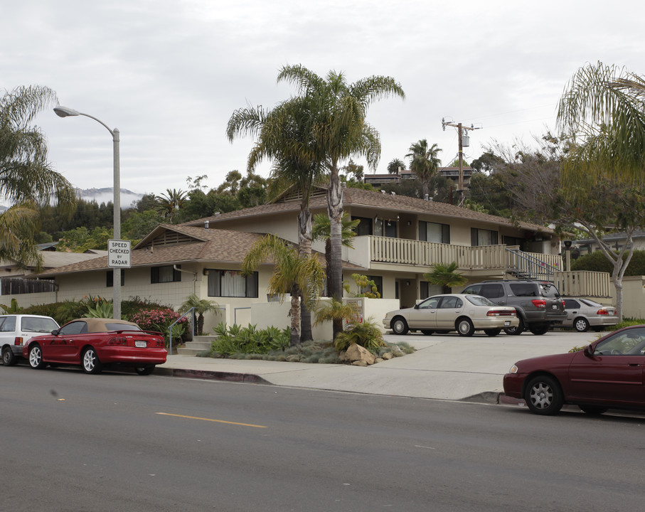 217-227 S Salinas St in Santa Barbara, CA - Building Photo