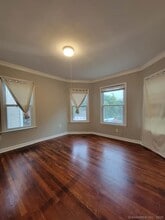 161 Reservoir Ave in Meriden, CT - Building Photo - Building Photo