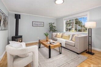 13308 125th Ave NE in Kirkland, WA - Building Photo - Building Photo