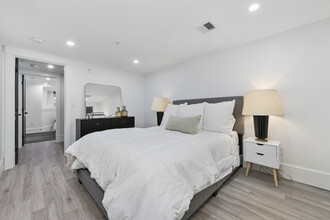 28 Telegraph St, Unit 1 in Boston, MA - Foto de edificio - Building Photo