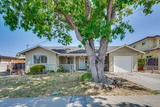 2343 Jackson St in Fremont, CA - Building Photo - Building Photo