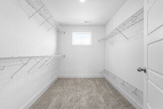 1532 Kingbird Dr in Clarksville, TN - Building Photo - Building Photo