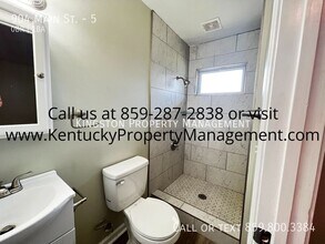 904 Main St in Millersburg, KY - Building Photo - Building Photo