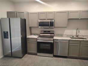 2434 Laurentina Ln in Cape Coral, FL - Building Photo - Building Photo