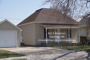 611 S Emerson Ave in Hastings, NE - Building Photo