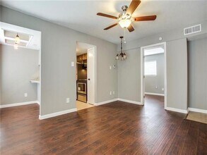 2003 Bennett Ave in Dallas, TX - Building Photo - Building Photo