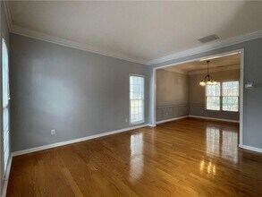 2055 Monroe Dr in Alpharetta, GA - Building Photo - Building Photo