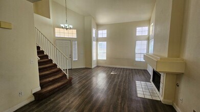 7533 Lorinda Ave in Las Vegas, NV - Building Photo - Building Photo