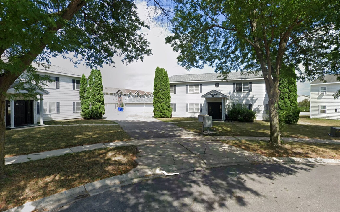 1017 21st St SE in Rochester, MN - Building Photo