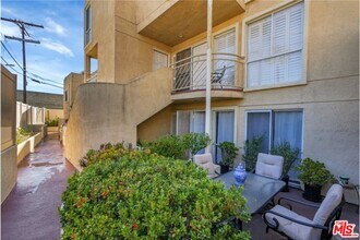 108 W Maple St in Glendale, CA - Building Photo - Building Photo