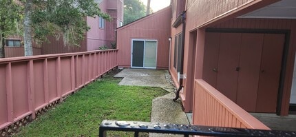 102 Saint James Pl in Summerville, SC - Building Photo - Building Photo