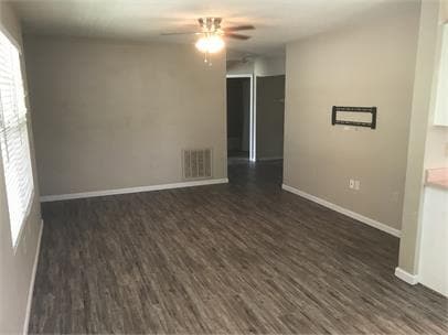 property at 6 Old S Ct
