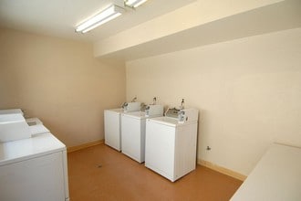 Valle at 9121 Kenwood in Spring Valley, CA - Building Photo - Interior Photo