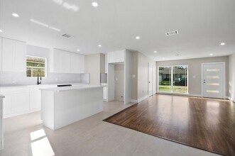 4850 Marietta Ln in Houston, TX - Building Photo - Building Photo