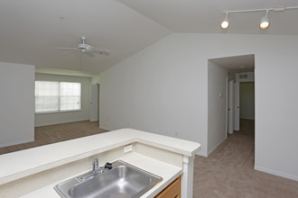 Hampton Point Apartments in Port Charlotte, FL - Building Photo - Interior Photo