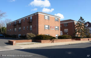 151 Stockton Ave in Ocean Grove, NJ - Building Photo