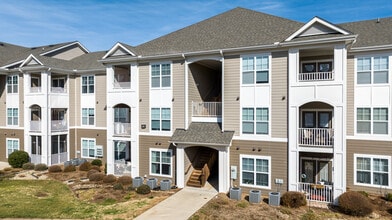 29 North in Hickory, NC - Building Photo - Building Photo