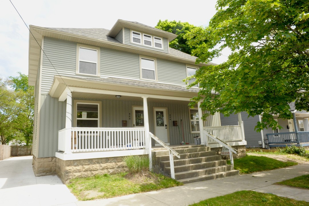 444 Henry Ave SE in Grand Rapids, MI - Building Photo