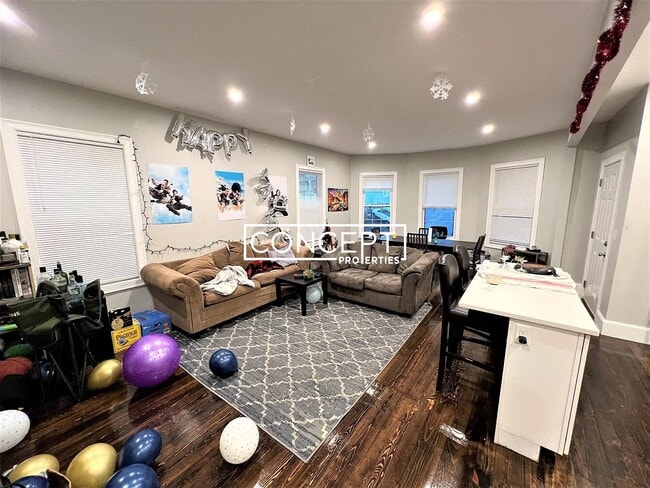 property at 91 Hillside St