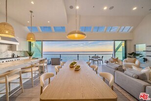 26508 Latigo Shore Dr in Malibu, CA - Building Photo