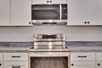 130 Baroni Ave in San Jose, CA - Building Photo - Building Photo