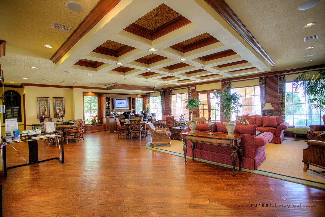 110 Yacht Club Way-Unit -102 in Hypoluxo, FL - Building Photo