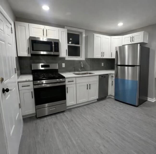 property at 10 Cedar Aly