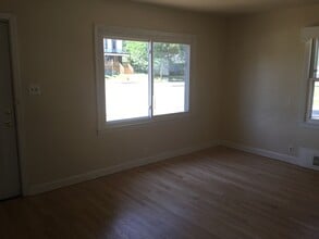 3878 N 60th St in Milwaukee, WI - Building Photo - Building Photo