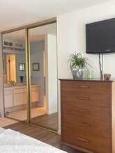 4495 Caminito Cuarzo in San Diego, CA - Building Photo - Building Photo