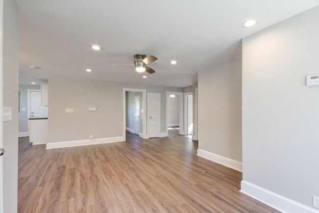 1279 Daniel St in Clarksville, TN - Building Photo - Building Photo