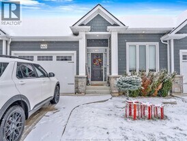 440 Brunmar Cres in Lakeshore, ON - Building Photo