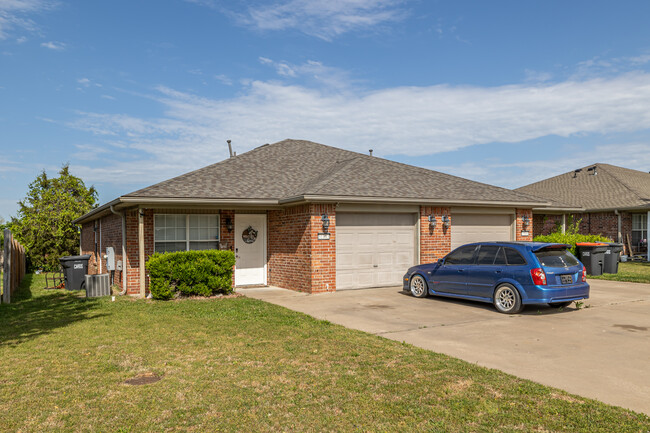 3066 Memory Ln in Springdale, AR - Building Photo - Building Photo