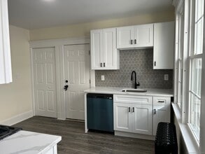 592 3rd Ave in West Haven, CT - Building Photo - Building Photo