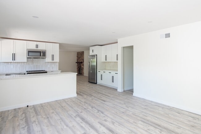 3658 Lawnwood Ct in San Luis Obispo, CA - Building Photo - Building Photo