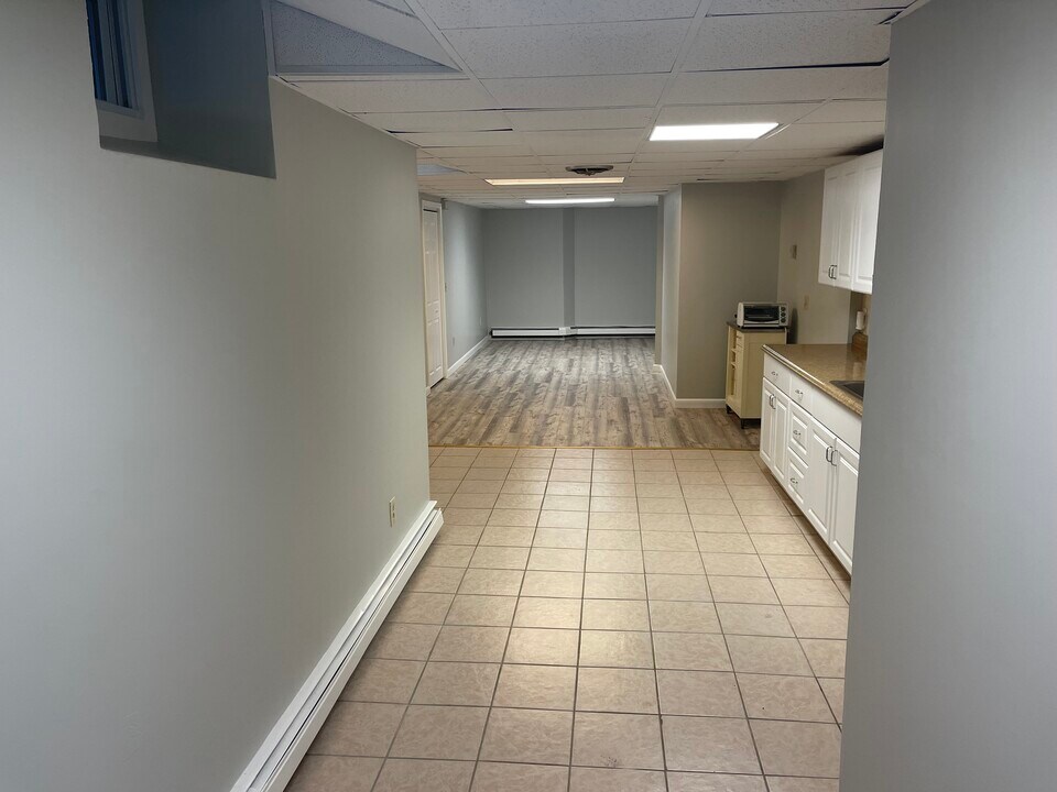 66 Riverside St, Unit B in Watertown, MA - Building Photo