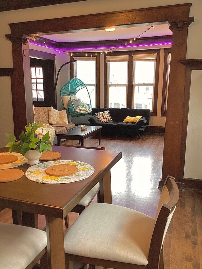 2931 N Murray Ave in Milwaukee, WI - Building Photo - Building Photo